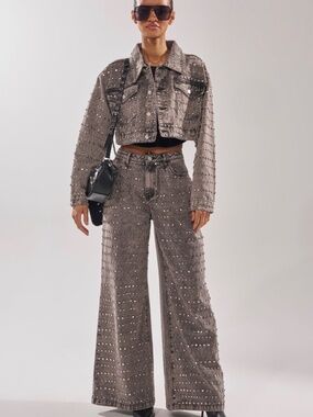 AKIRA RIZZO STUDDED WIDE LEG DENIM Size SS